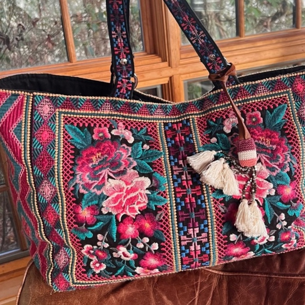 🌸Johnny Was Pink and Green Embroidered Tote - Picture 2 of 11